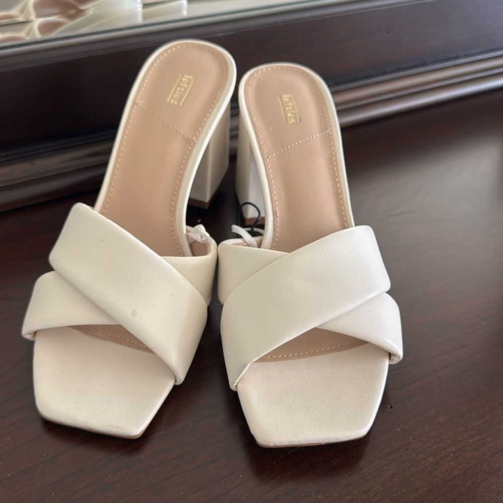 Lefties sandals